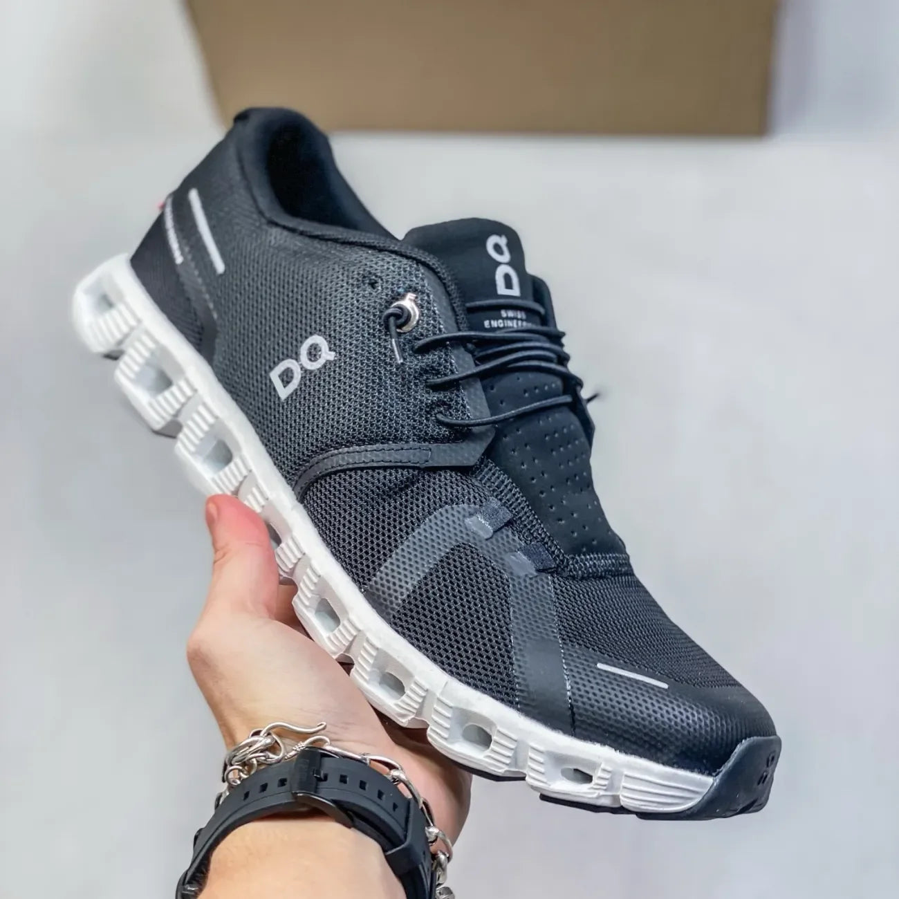 Men and Women Running Shoes - Shock Absorption