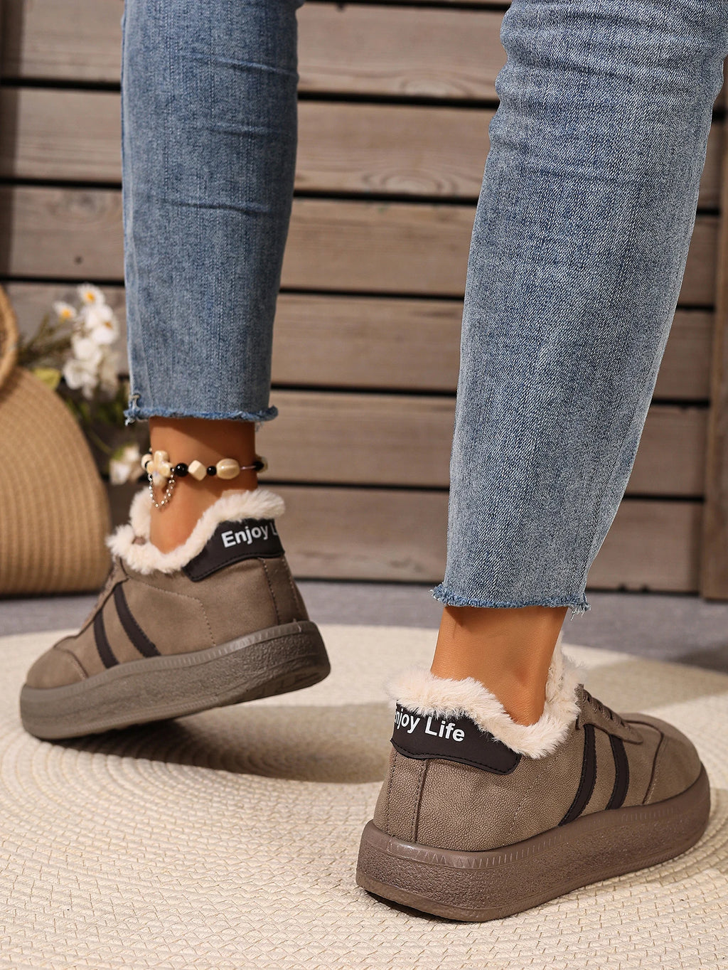New Women's Fleece-lined Casual Shoes