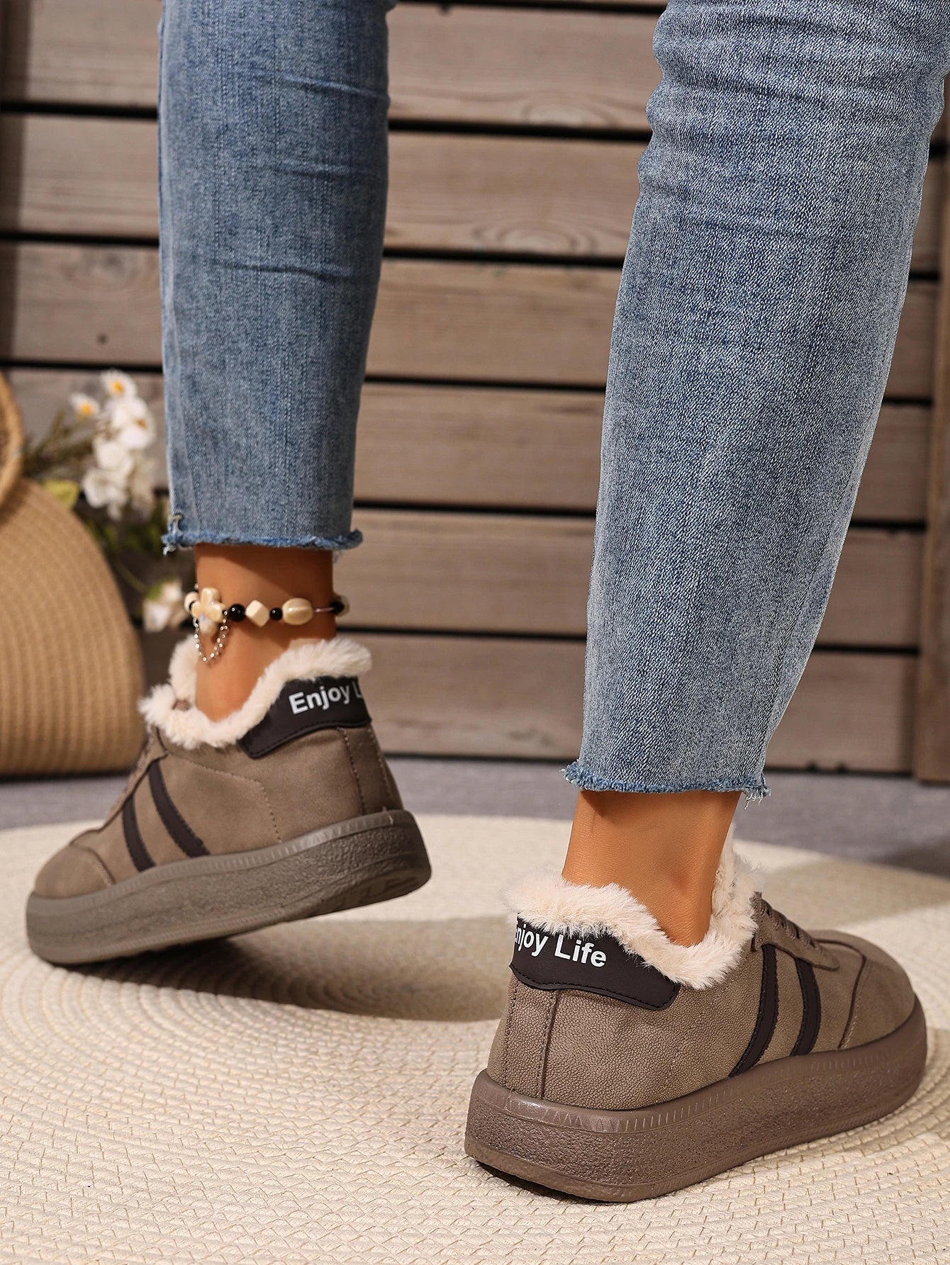 New Women's Fleece-lined Casual Shoes