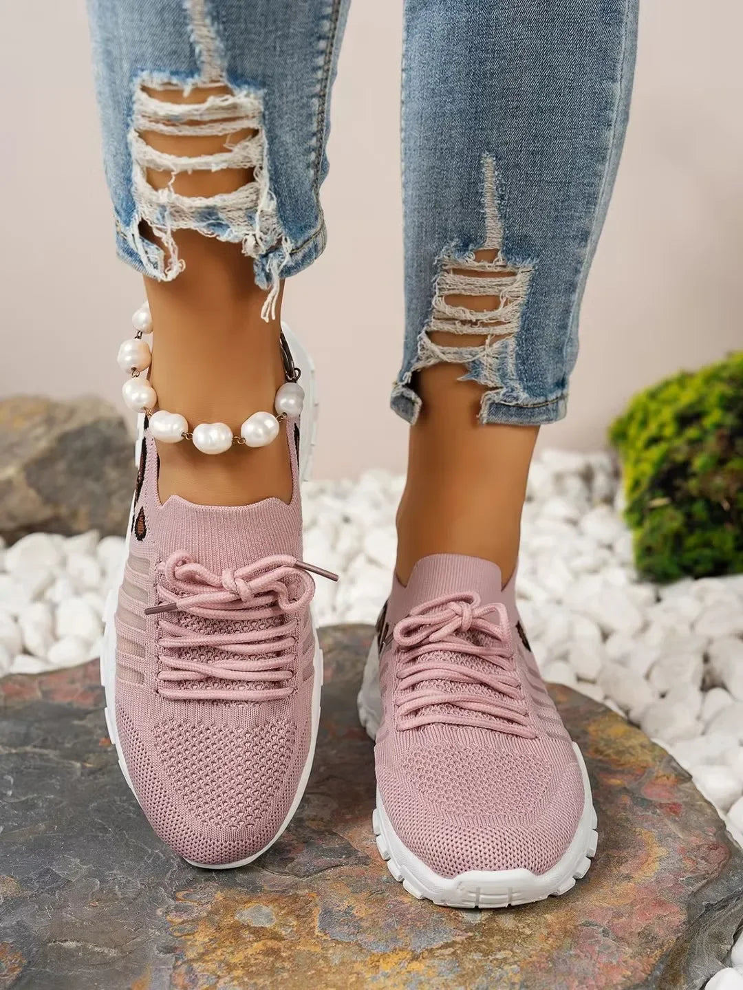 lightweight casual sneakers for women