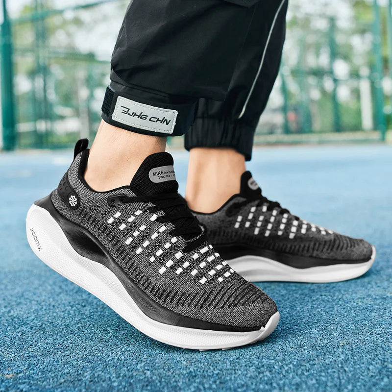 Men's breathable Mesh Lightweight Running Sneakers