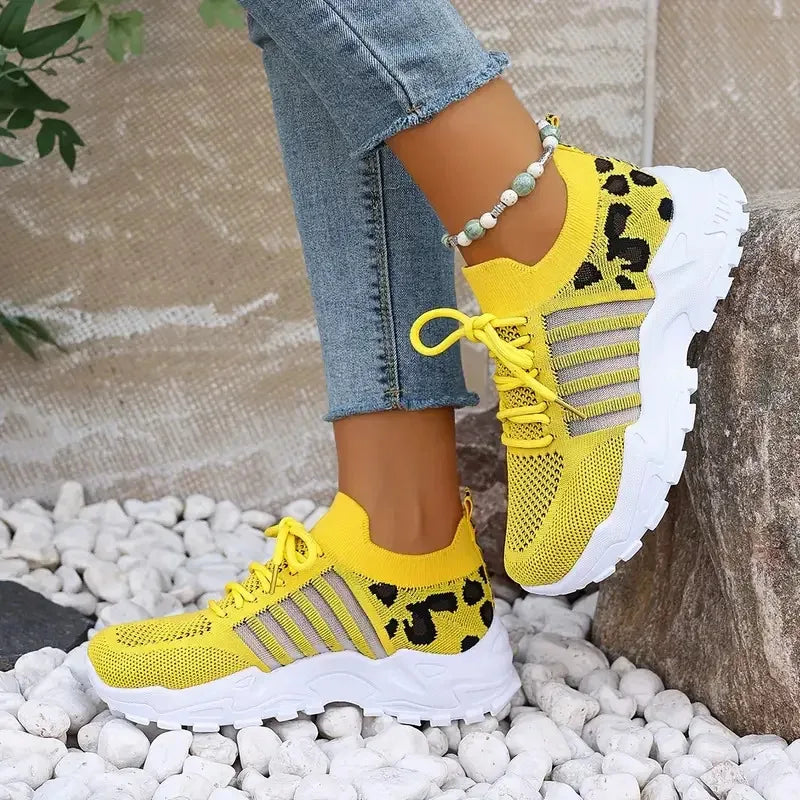 lightweight casual sneakers for women